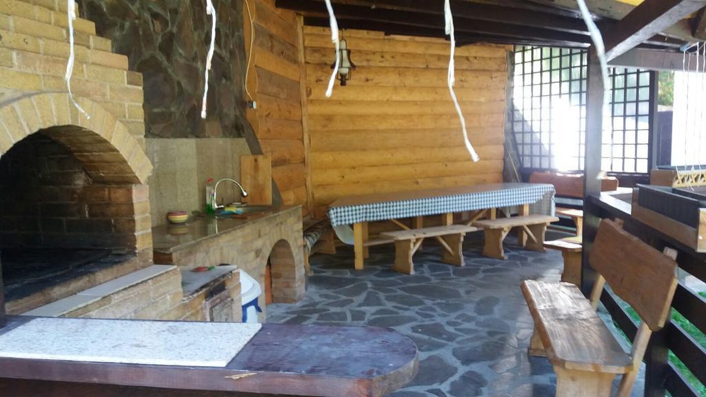 Casa Fulg De Nea Hotel Moeciu De Sus Eksteriør billede
